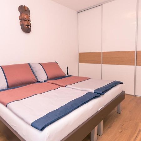 Senator Flats - Paulus Apartment Vienna Exterior photo